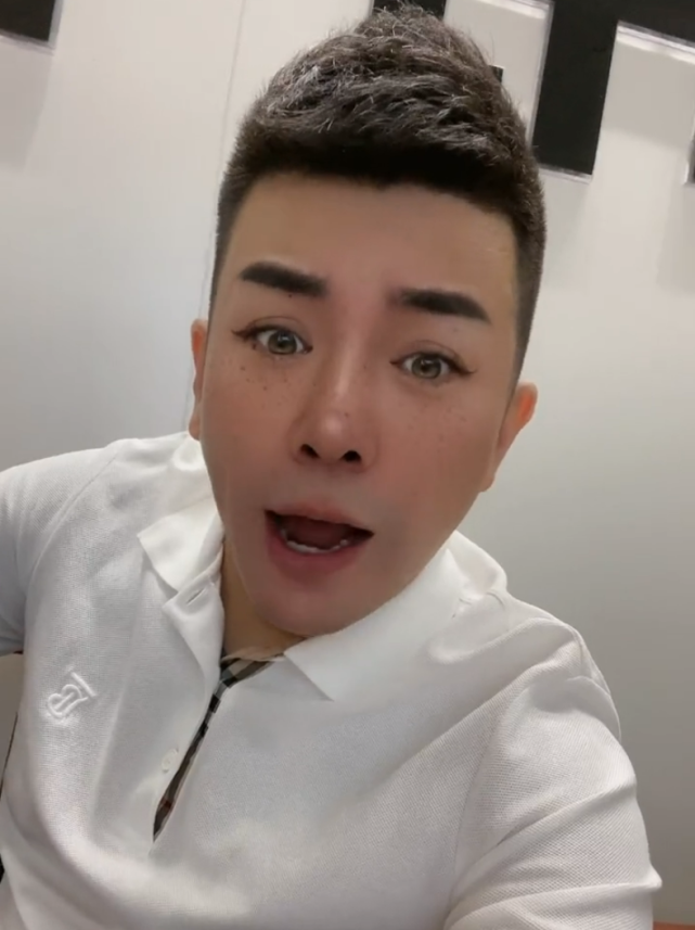 舞帝利哥解封复播完成8分钟人气票破亿成就直播间人气被隐藏