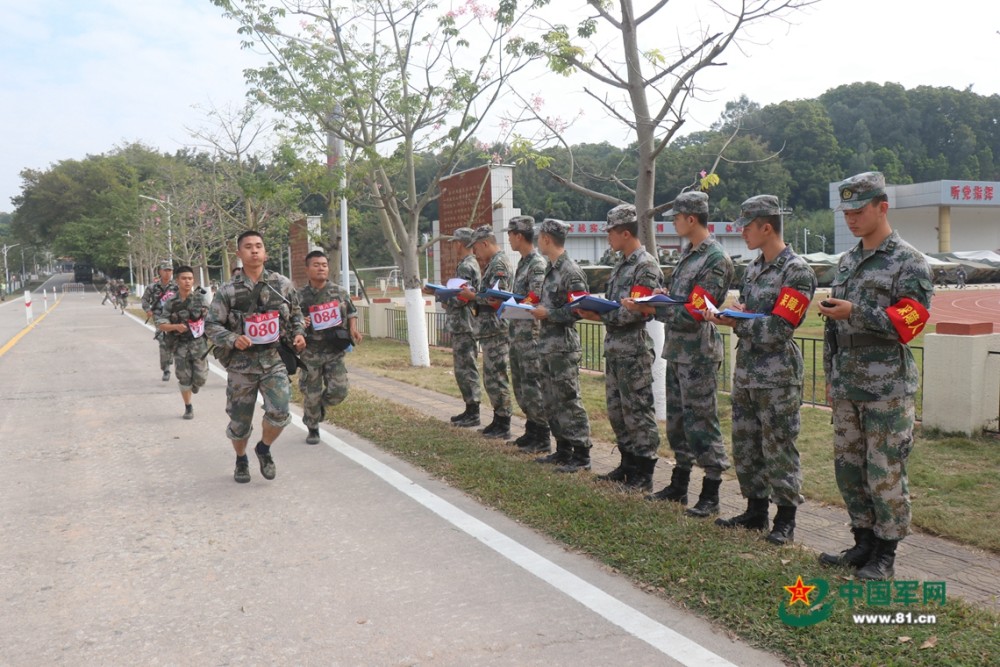 第74集团军某旅:瞄准"软肋"从难施考