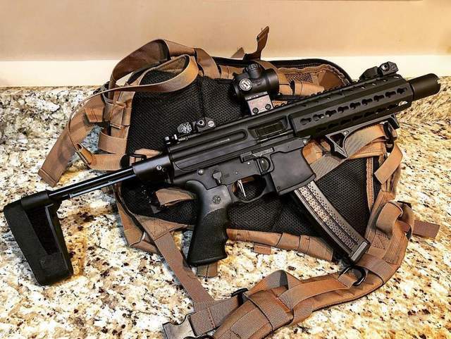 北极狐雇佣兵的20种轻武器都是世界最顶尖的枪支