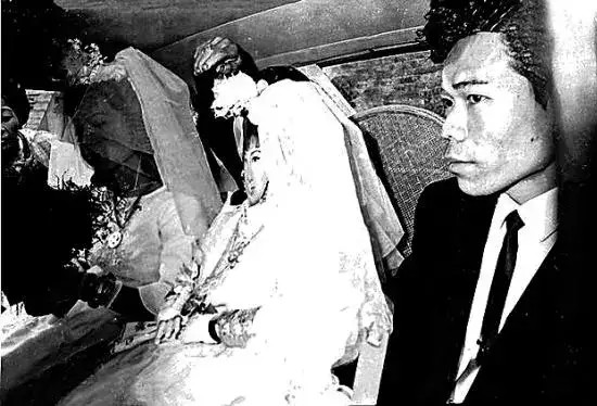 偷骨灰"配阴婚",这不是阴间事,是人间世