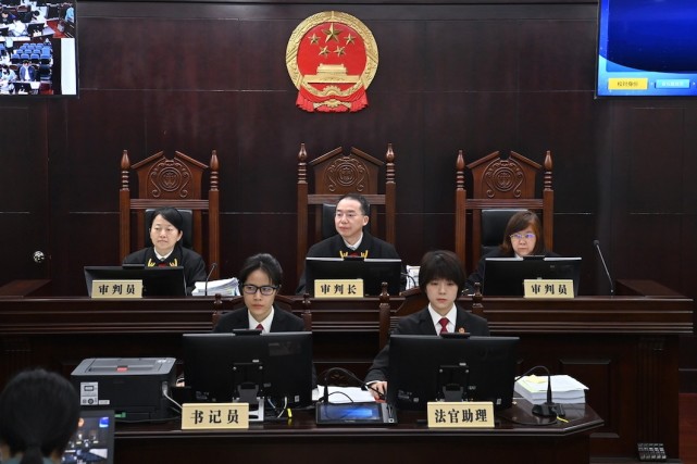 海南高院五年规划搭建四梁八柱四十六项创新彰显责任担当