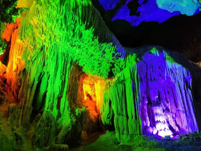 天等县都康乡发现一座景观奇美的天然溶洞