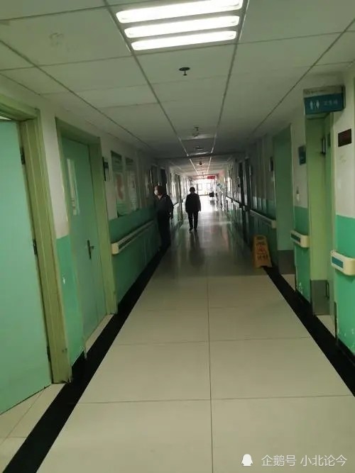 相恋8年情侣因误会分手无法释怀两年后双双抑郁在医院相逢