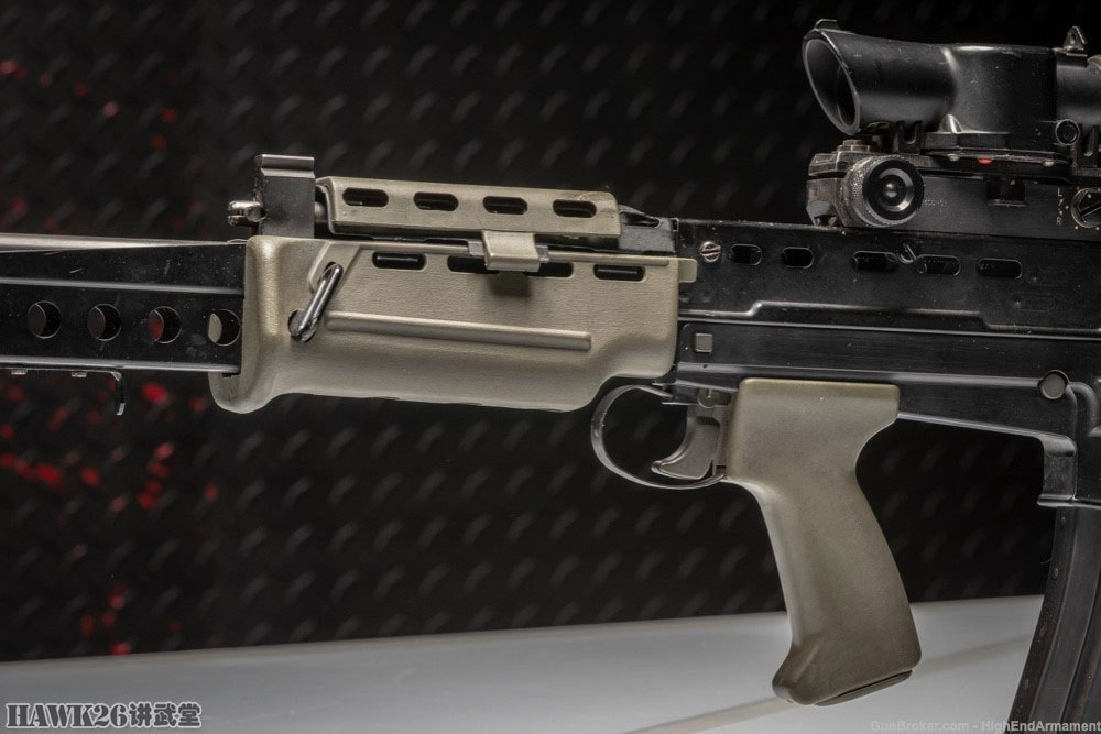 细看sa80轻机枪现身古董枪械网站半自动民用版世界仅此一挺