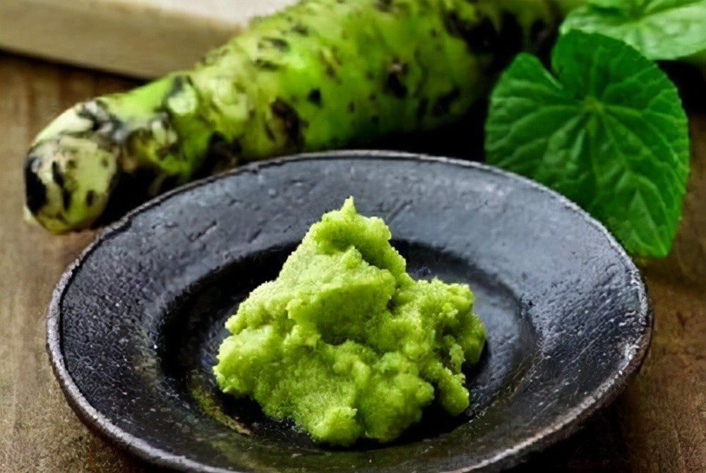 其实,对于广大中国人民来说,黄色的才是真芥末,它是用芥菜的种子研磨