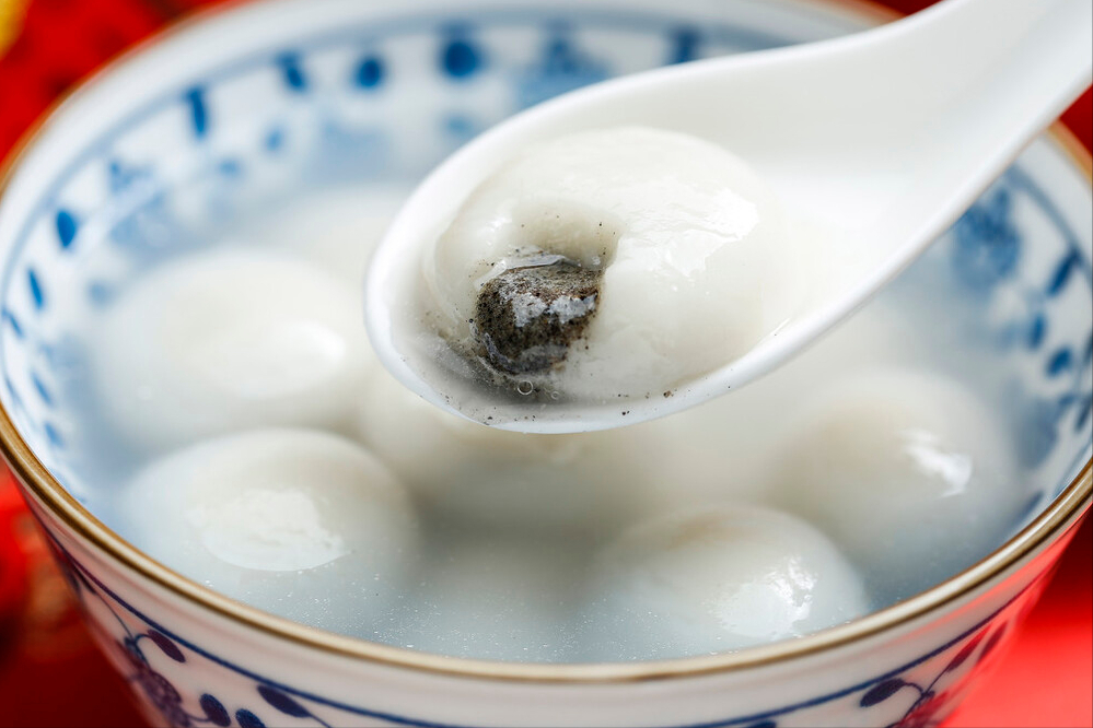 汤圆怎么煮不破皮（汤圆怎么煮）-第1张图片-潮百科