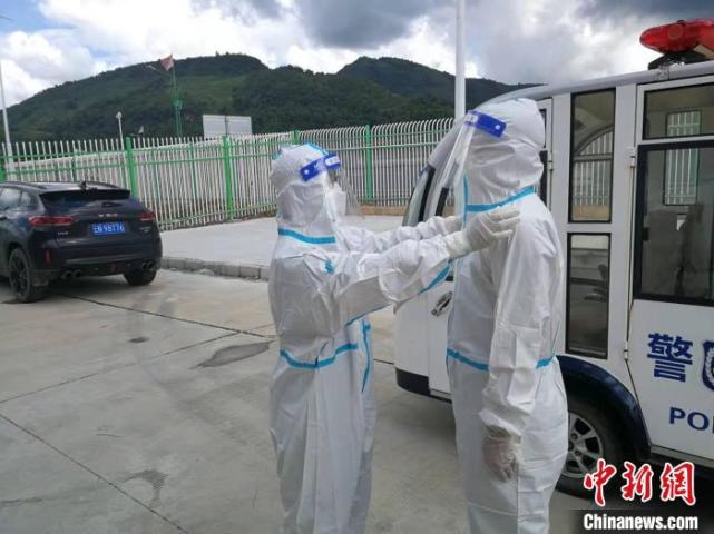 云南瑞丽:国门抗疫前线的"90后""老黄牛"