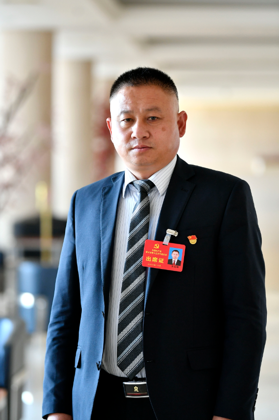 代表声音丨李岳峰提升基层治理体系和治理能力现代化水平