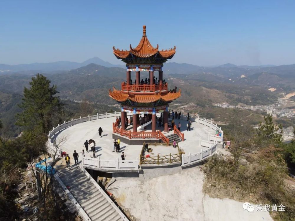 这座远古石山成为丰顺网红新景点