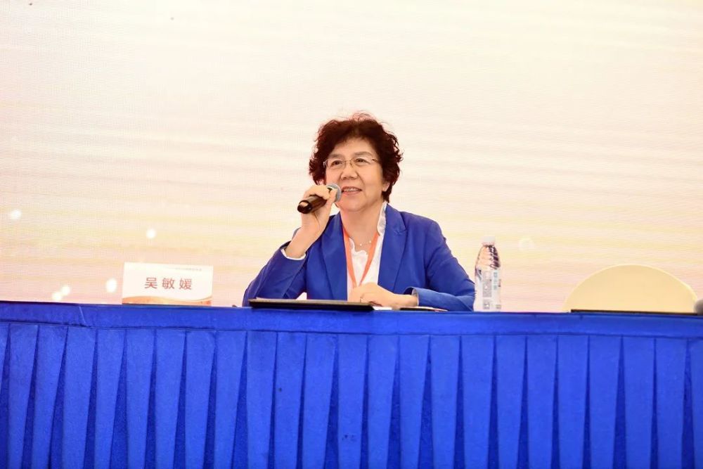 世界脐带血日多一次了解多一份希望