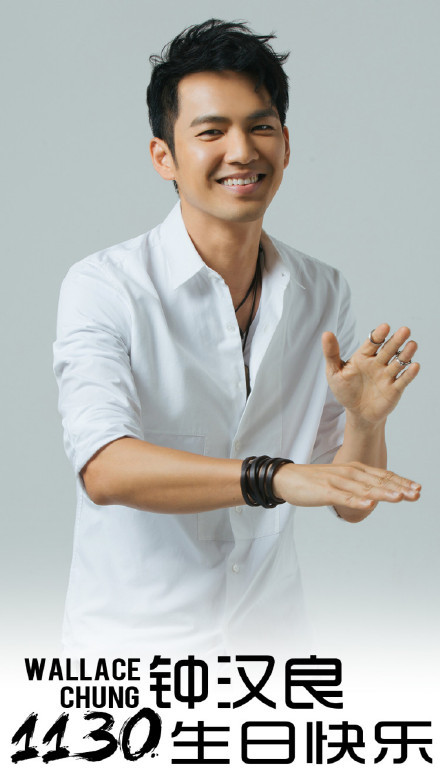 47岁钟汉良生日收蔬菜花束独具个性创意不浪费笑容腼腆很帅气