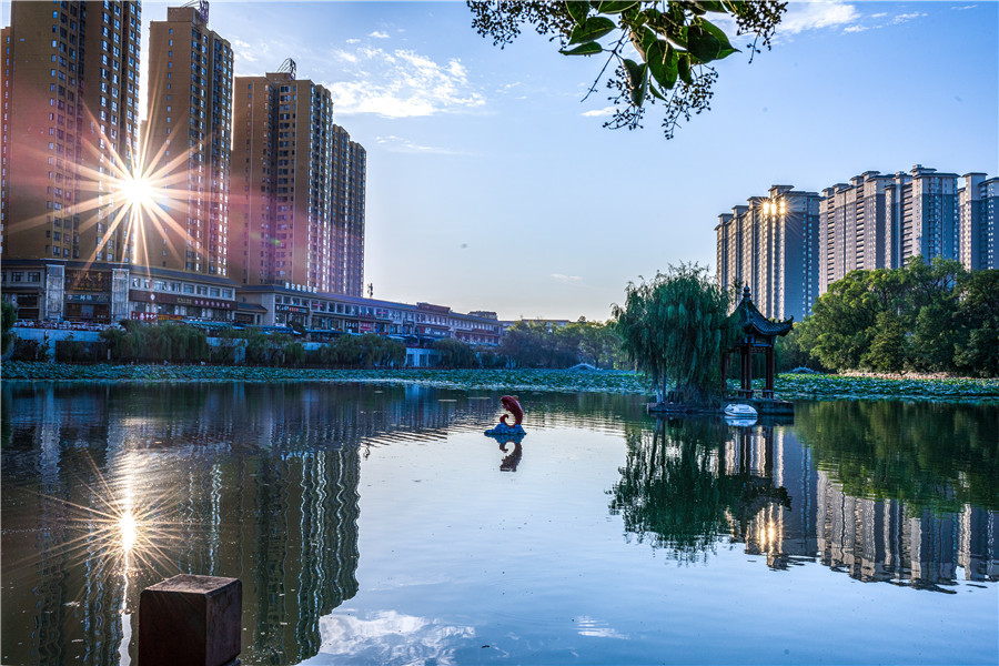 商洛莲湖公园申报国家3a级,创建国家4a级景区,是立足新阶段,抢抓"