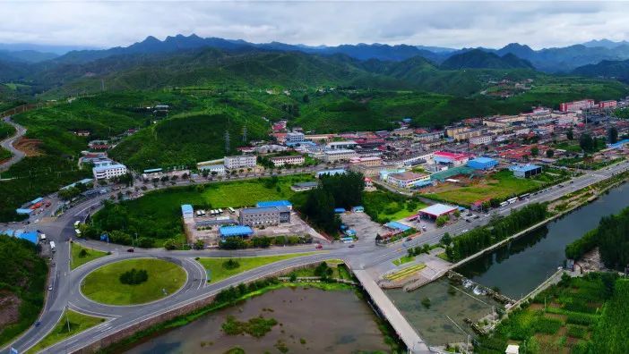乘势而上砥砺奋进汤河口镇全面开启十四五建设新征程