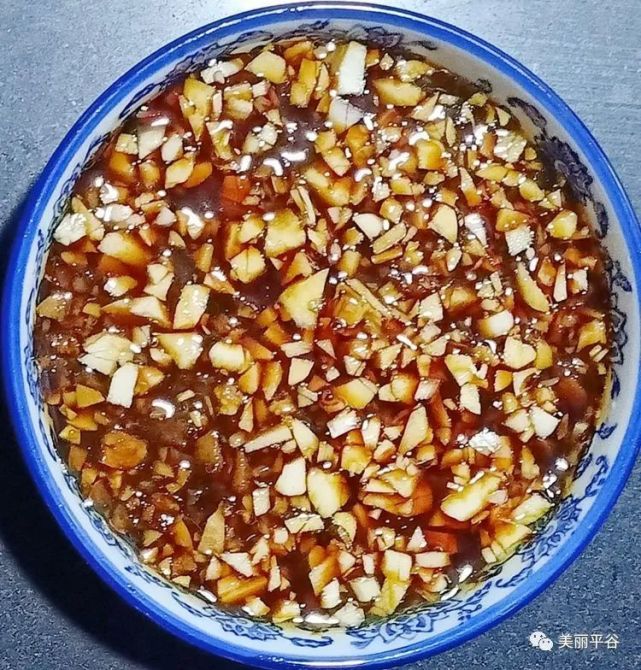 影像平谷:我家美食(99)家常菜兩品——魚香茄子,韭菜炒魷魚絲