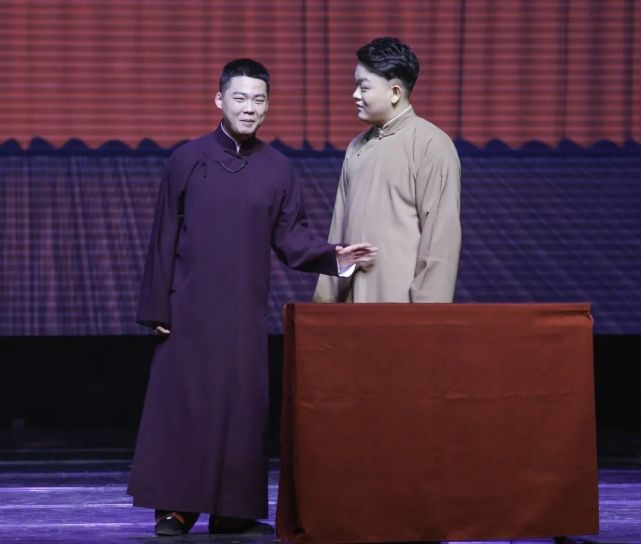 柴旺里伴啊奏:李沐阳表演者:杨啊睿表演者:常啊璐,汪芮羽表演者:王啊