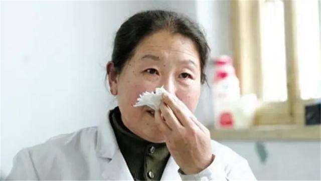 这么多年来,于燕萍多次拒绝旁人的好意,她满心都是傅平山,不愿意再