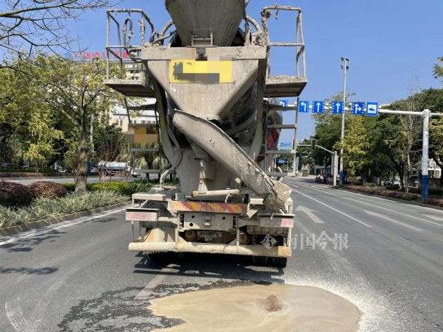 撒漏4公里浑然不觉,柳州一搅拌车司机"害"公司被罚1万元