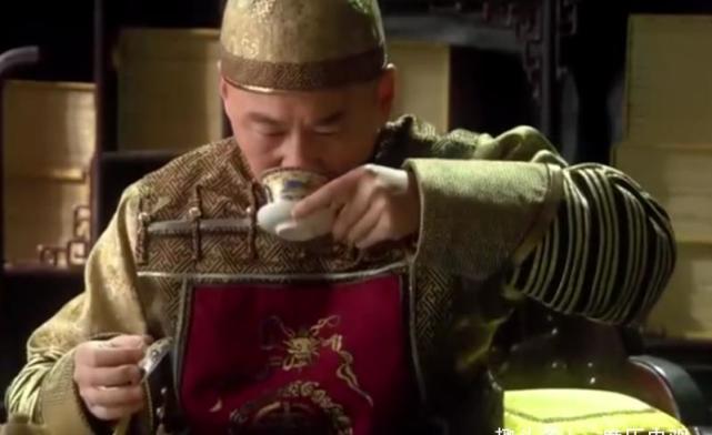 甄嬛传苏培盛被抓皇上喝茶都不顺心只要八分热七分根本没法喝