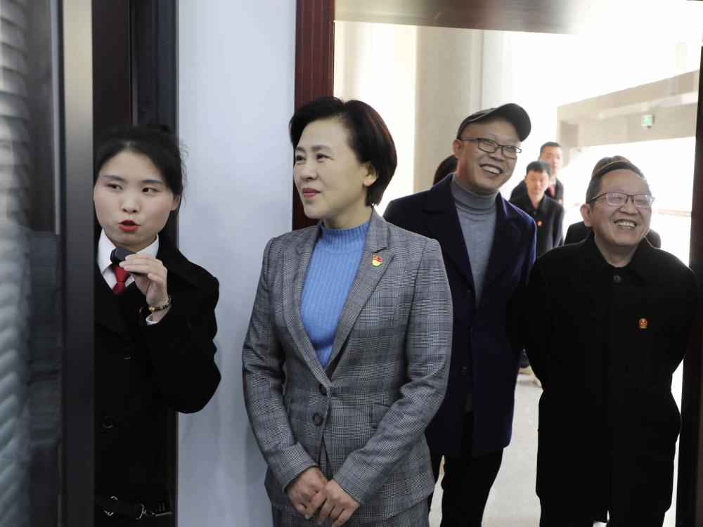 武陵区人大常委会主任曹慧带队深入区人民法院调研指导工作_腾讯新闻