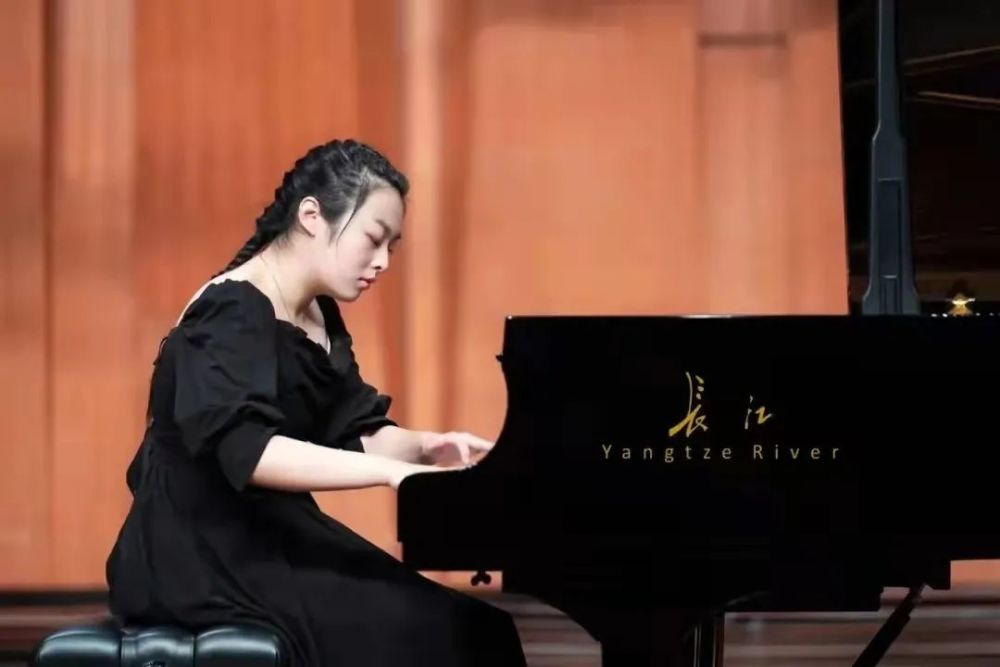 对话·金钟选手丨王佳星:声入人心,聊以慰藉,这也许才是音乐的本来