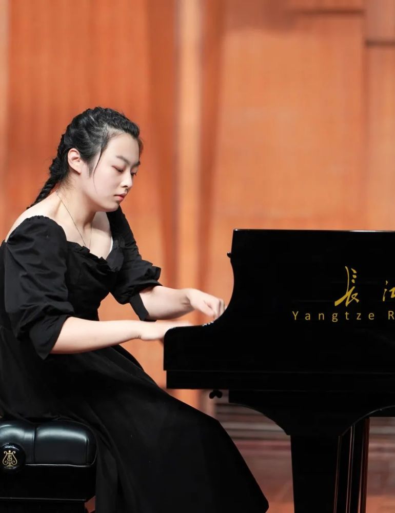 对话·金钟选手丨王佳星:声入人心,聊以慰藉,这也许才是音乐的本来