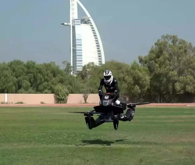 有钱人的世界你不懂——迪拜警察即将实现"陆地飞行"