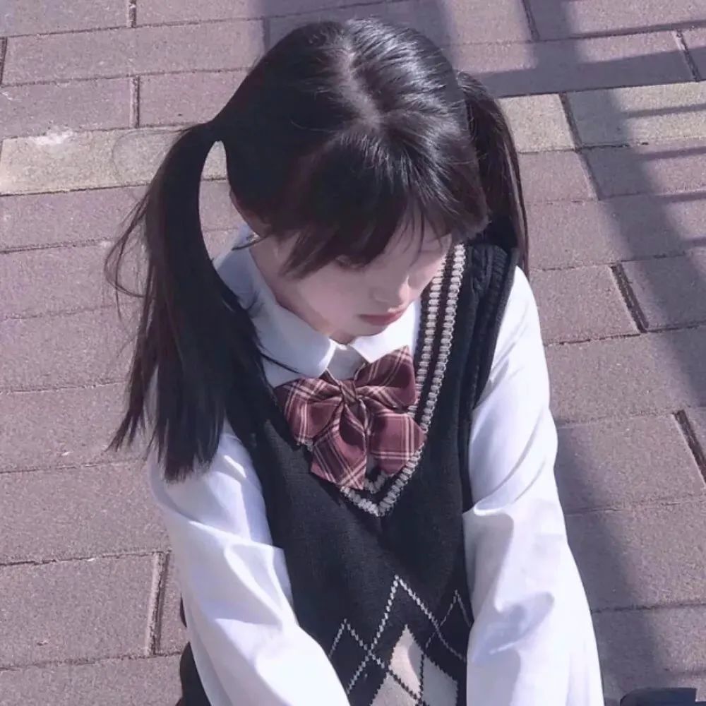 女生头像大全一个人一颗心一生等待