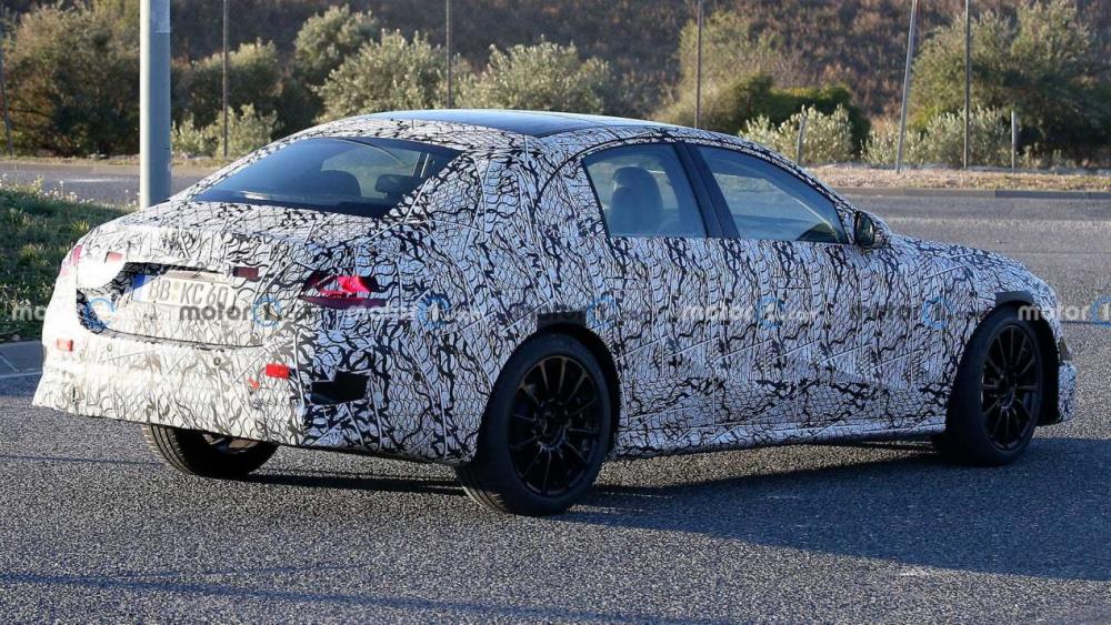 全新换代奔驰e级谍照曝光外观内饰双升级有望2023年亮相