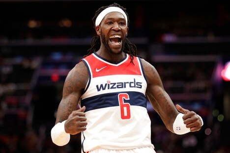 湖人后悔了吗?弃将哈雷尔单场10暴扣让奇才全场高喊mvp