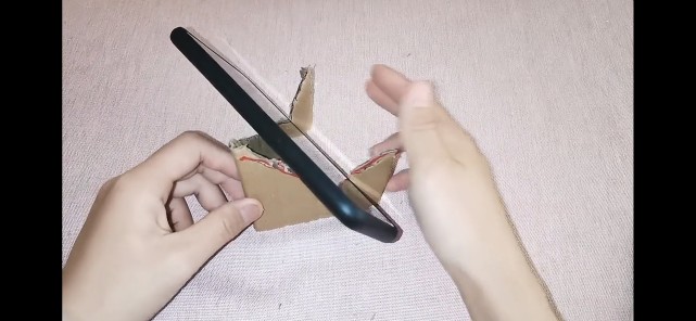 手机支架不要钱纸壳一剪简单实用