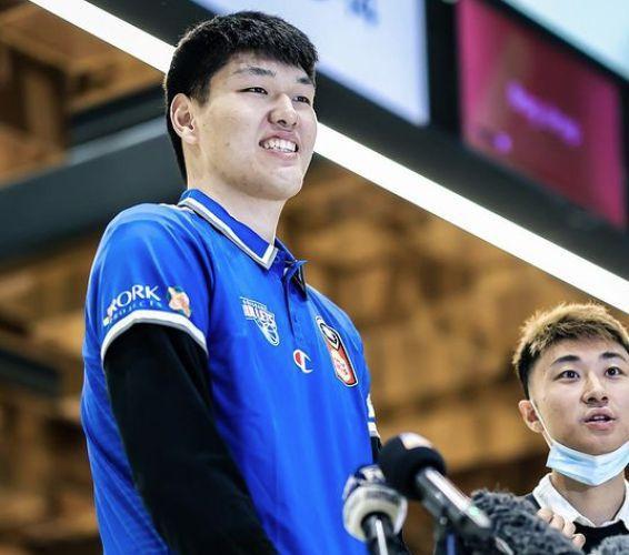 上天给了我身高,其他的都要努力——专访青岛男篮中锋刘传兴