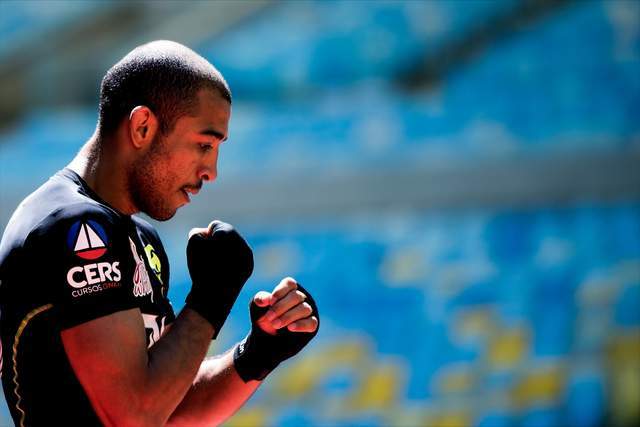 从羽量级国王到ufc格斗之夜,奥尔多到底怎么了?_腾讯新闻