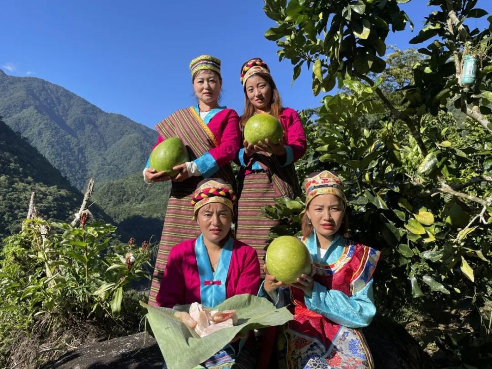 墨脱县米日蜜柚上市啦!快来尝一尝吧