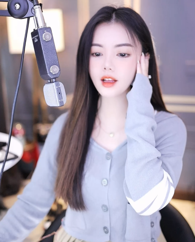 被造谣已经结婚生子,舞帝小u哈急眼发毒誓,要与黑粉进行对赌