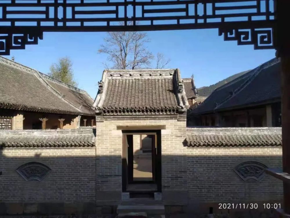 观红旗渠酒厂采唐井甘泉酿酒即席题赠王光明