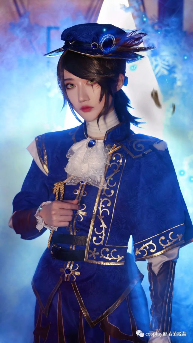 cos:第五人格畫家艾格,為世間的一切美好而作畫