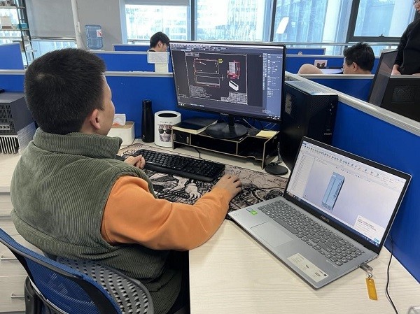 图:禾川科技工程师使用中望产品在设计绘图对于本次与中望软件的再度