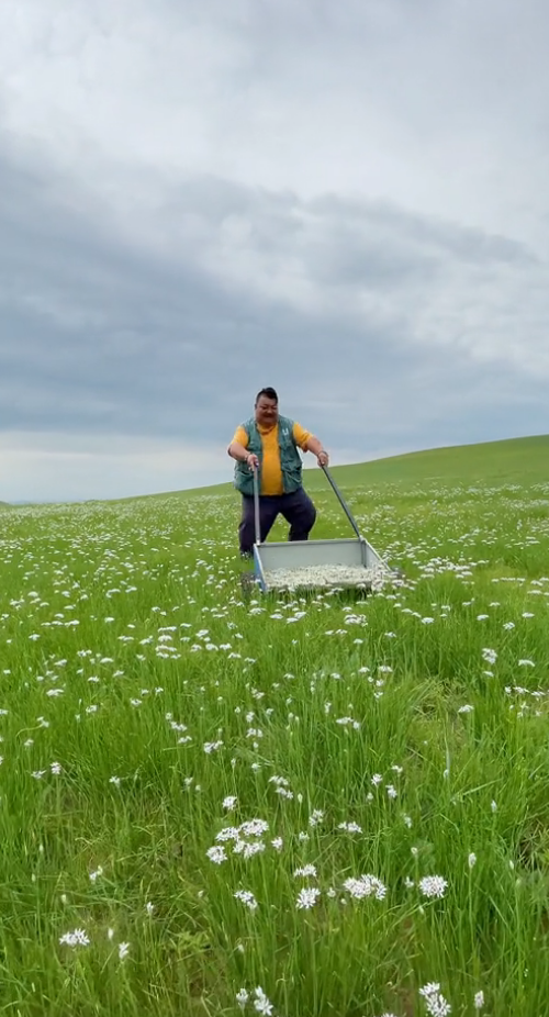 恩克回应工厂被查封按着女儿的头给她吃网友她还是个孩子