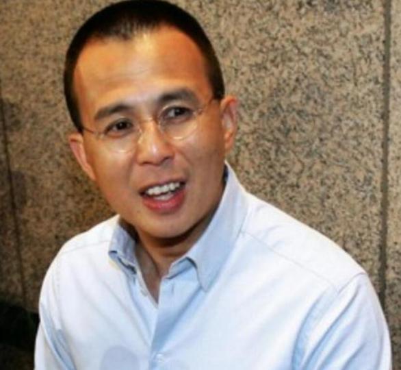 高,电讯盈科公司一经上市李泽楷就将电讯盈科68万的股票送给了洪立明