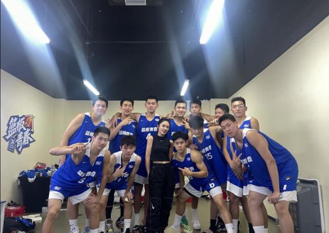 《篮板青春》第二季第六期:篮板少年对决cuba王朝球队 直通北大训练营