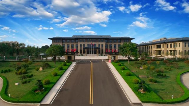 华建大酒店项目被评选为潍坊市十佳公共建筑设计方案