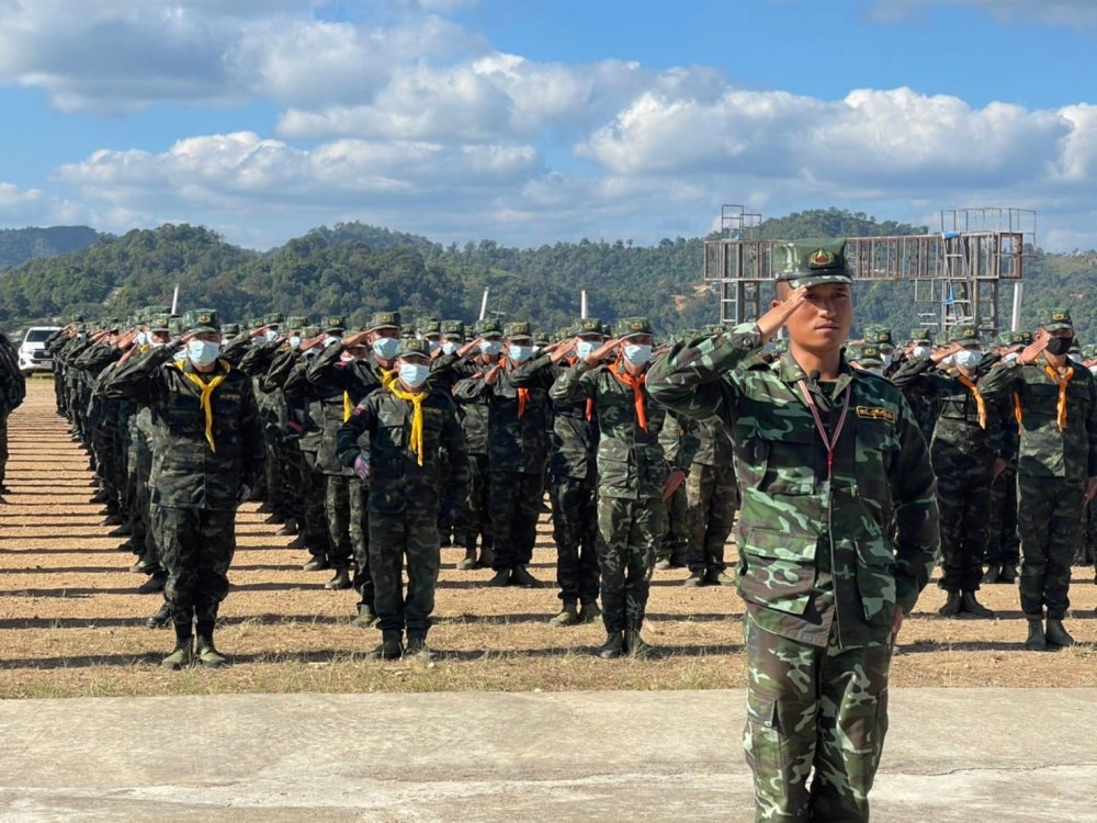 为庆祝与政府停火十周年,南掸邦军举行烧毁毒品活动_腾讯新闻