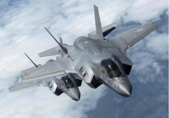 在用餐时应注意什么全球英国大战空军客机2021年