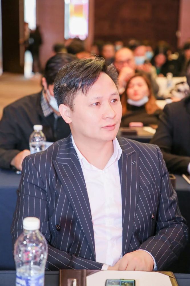 创创股份董事长晏许勇出席2021广州国际时尚产业大会并发表主题分享