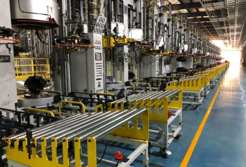 其中物产中大化工旗下领航轮胎收编了盛泰,奥戈瑞,豪克等工厂