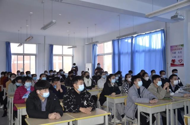 消防培训进校园安全知识记心间北京华嘉专修学院消防知识讲座