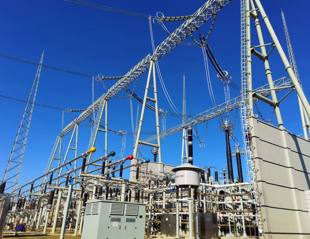 1000千伏特高压潇湘站带电调试