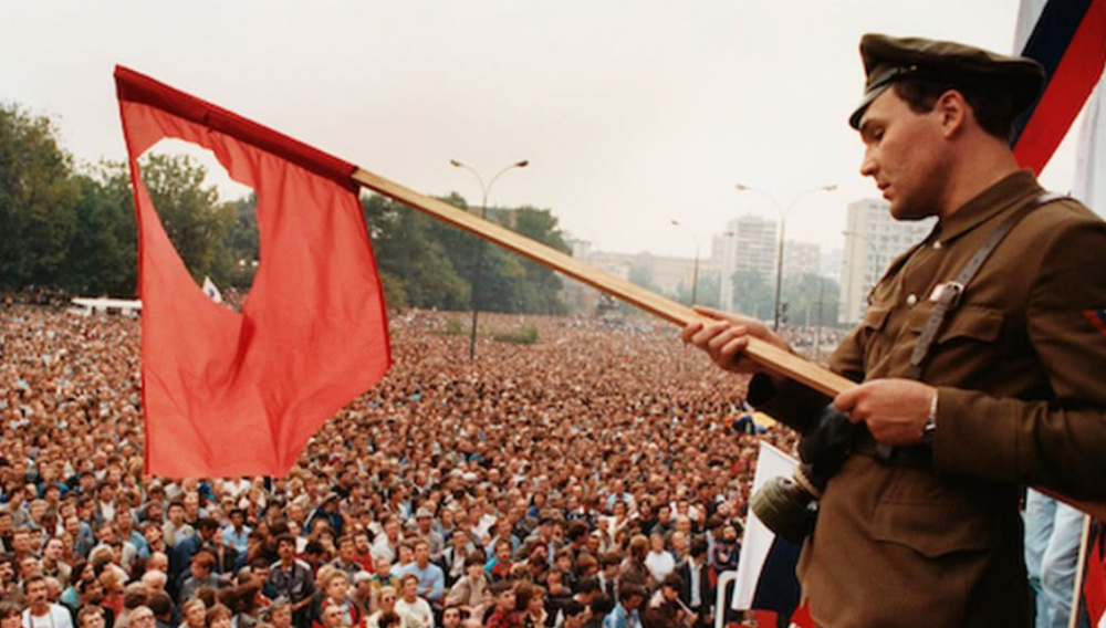 为何1991年苏联主动解体?4点关键原因,其中一个还与中国有关?