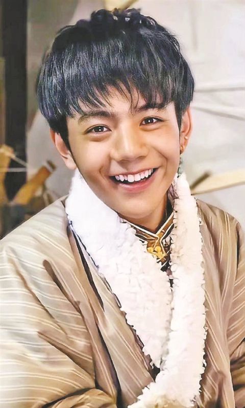 丁真穿皮衣演绎上古神兽白泽首演获网友力赞