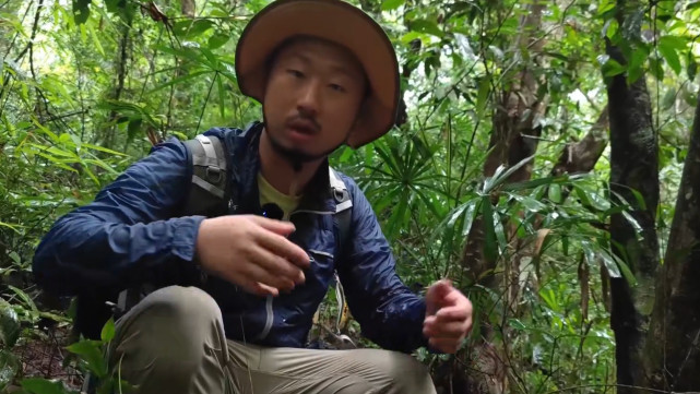 无穷小亮:小伙神似"藏狐",能辨认上万种生物,抖音获赞过亿